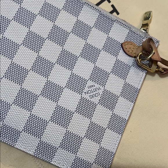 Authentic Louis Vuitton Excellent condition Neverfull Damien Azur with clutch - Picture 3 of 16